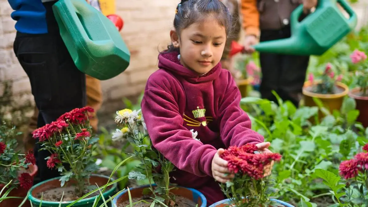 teaching flower gardening to preschool kids, best preschool at valley